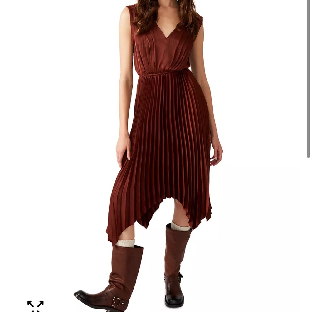 Steve Madden Brown Pleated Dress
